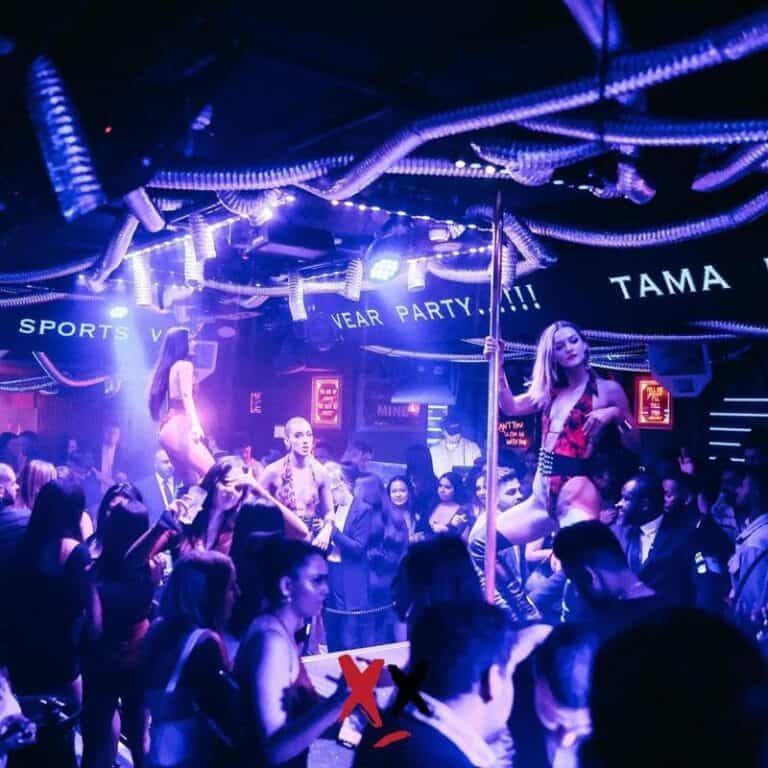 10 Best Clubs in Mayfair, London (2023 Update) Red Rooster London