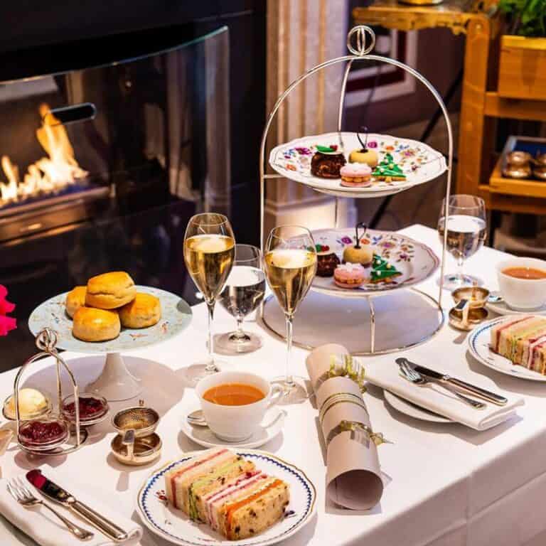 18 Best Restaurants in Mayfair, London 2022 Red Rooster London